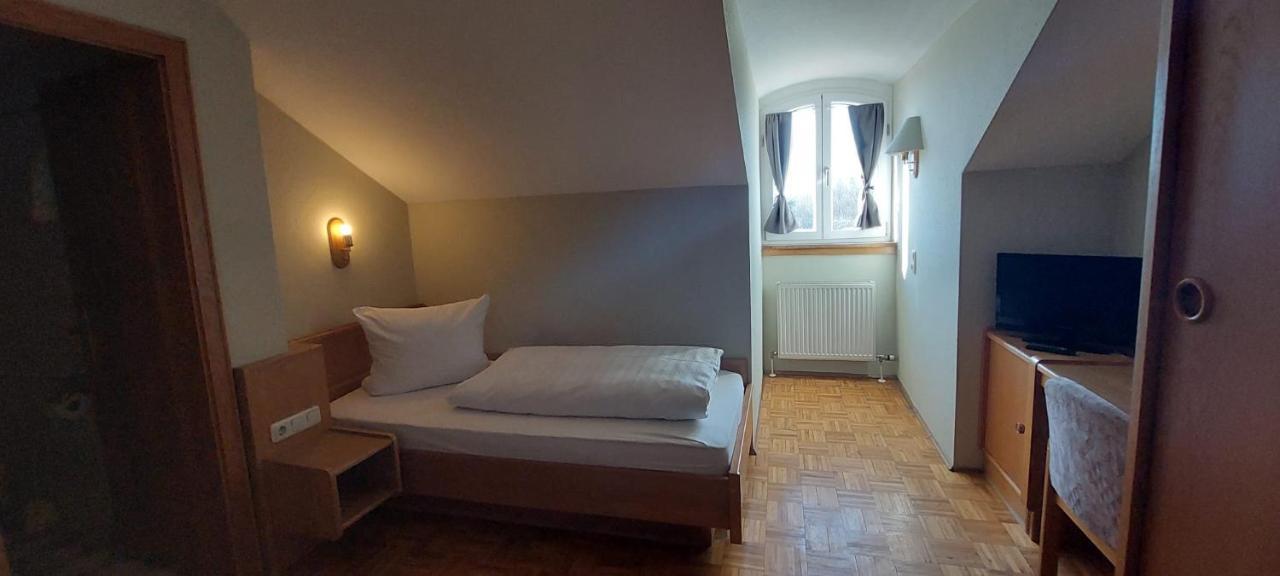 Hotel-Restaurant Kreuzhuber Neuburg am Inn Экстерьер фото