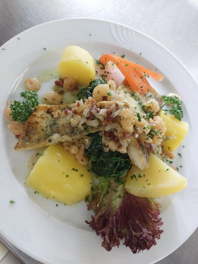 Hotel-Restaurant Kreuzhuber Neuburg am Inn Экстерьер фото