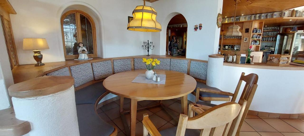 Hotel-Restaurant Kreuzhuber Neuburg am Inn Экстерьер фото